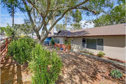 310 Elbrook Drive, Fallbrook, CA 92028 - Photo 2