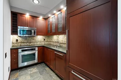 500 W Harbor Drive #1108, San Diego, CA 92101 - Photo 46