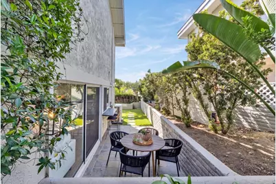 5524 Caminito Herminia, La Jolla, CA 92037 - Photo 38