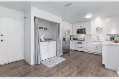 8781 Hillery Drive, San Diego, CA 92126 - Photo 8