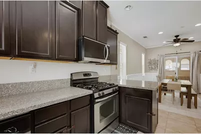 37375 Paseo Tulipa, Murrieta, CA 92563 - Photo 12