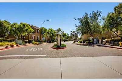 37375 Paseo Tulipa, Murrieta, CA 92563 - Photo 48