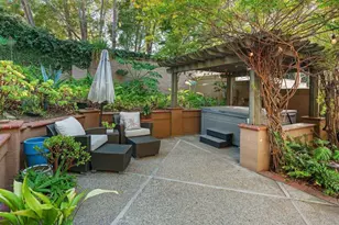 9606 Claiborne Square, La Jolla, CA 92037 - Photo 48