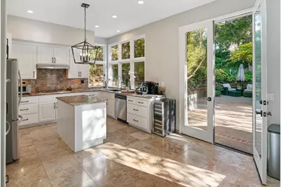 9606 Claiborne Square, La Jolla, CA 92037 - Photo 14