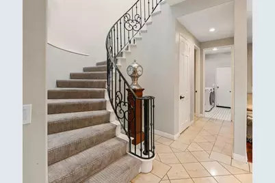 9606 Claiborne Square, La Jolla, CA 92037 - Photo 20