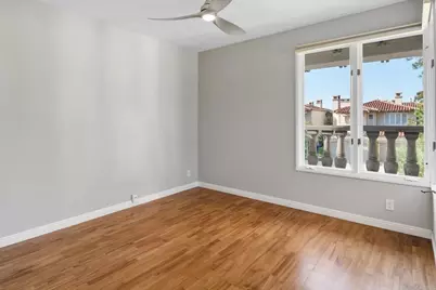9606 Claiborne Square, La Jolla, CA 92037 - Photo 38