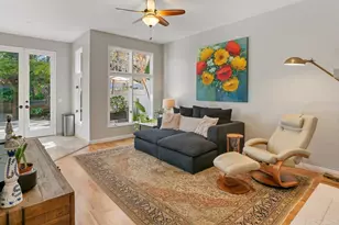 9606 Claiborne Square, La Jolla, CA 92037 - Photo 18