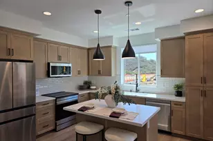2607 Radiant Gln, Escondido, CA 92026 - Photo 2