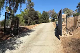 4452 Ramona Dr, Fallbrook, CA 92028 - Photo 2