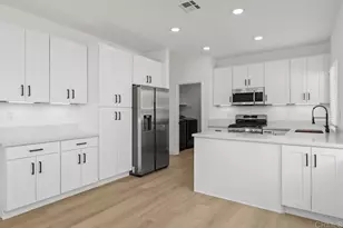 1296 Avenida Fragata, San Marcos, CA 92069 - Photo 2