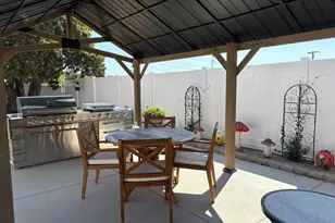 946 Rose, Vista, CA 92083 - Photo 2