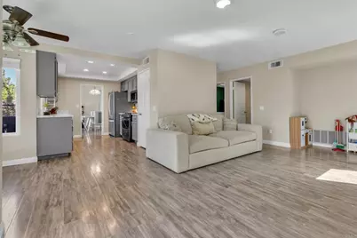 41855 Shorewood Ct, Temecula, CA 92591 - Photo 10