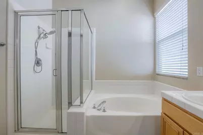 24493 Corte Rojelio, Murrieta, CA 92562 - Photo 28