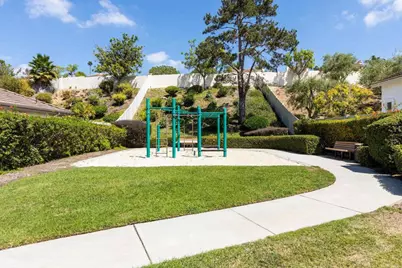 2852 Avenida Valera, Carlsbad, CA 92009 - Photo 40