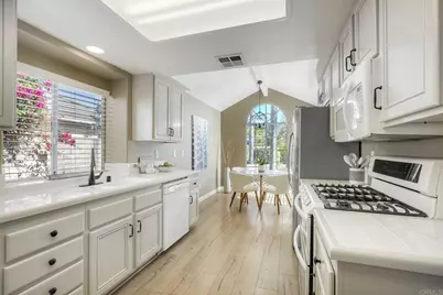 630 Creekside Avenue, Oceanside, CA 92057 - Photo 20