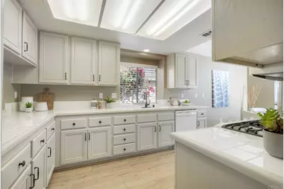 630 Creekside Avenue, Oceanside, CA 92057 - Photo 18