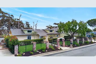2939 Mesa Drive, Oceanside, CA 92054 - Photo 2