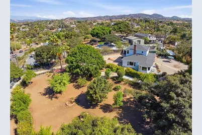2900 Harris Drive, Vista, CA 92084 - Photo 28
