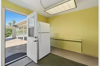 2900 Harris Drive, Vista, CA 92084 - Photo 20