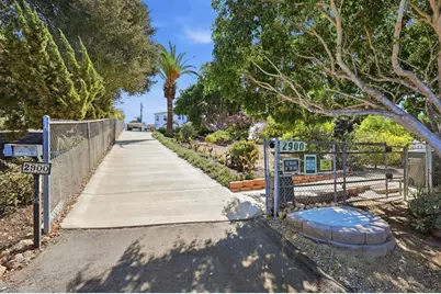 2900 Harris Drive, Vista, CA 92084 - Photo 2