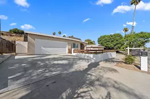 4788 Claire Dr, Oceanside, CA 92057 - Photo 2