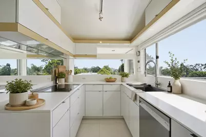5628 Linda Rosa, La Jolla, CA 92037 - Photo 20
