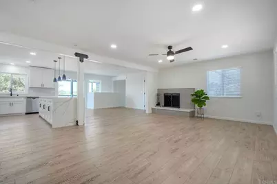 2449 Primrose Ave, Vista, CA 92083 - Photo 10