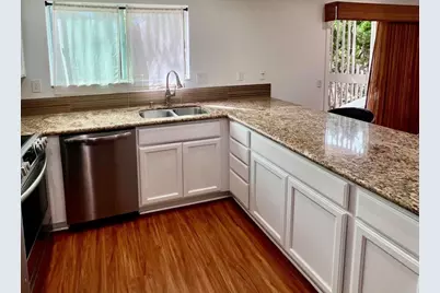 155 Rosebay Drive #37, Encinitas, CA 92024 - Photo 2
