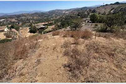 2437 Gracey Lane, Fallbrook, CA 92028 - Photo 22
