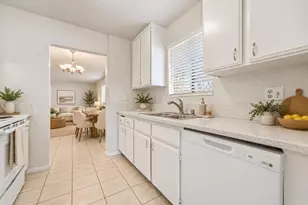 655 Beverly Pl, San Marcos, CA 92078 - Photo 6
