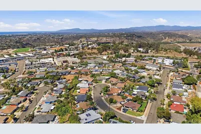 2241 Edgewood Place, Oceanside, CA 92054 - Photo 30