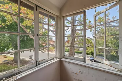 5669 Bellevue Avenue, La Jolla, CA 92037 - Photo 28