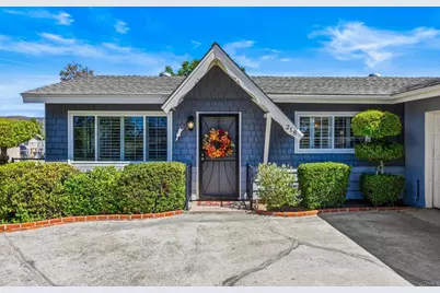 218 N Hayden Drive, Escondido, CA 92027 - Photo 2