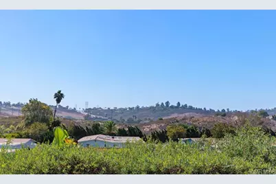 3552 Bartlett Avenue, Oceanside, CA 92057 - Photo 2