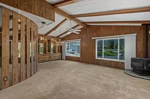 8975 Lawrence Welk Dr, Escondido, CA 92026 - Photo 14