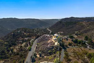 30126 Castlecrest Dr, Valley Center, CA 92082 - Photo 4