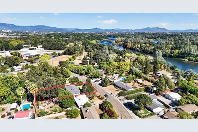 4398 E Bonnyview Road, Redding, CA 96001 - Photo 2
