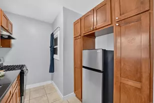 323 W 4th St, Long Beach, CA 90802 - Photo 14