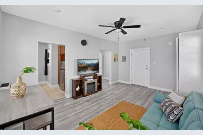 323 W 4th Street #211, Long Beach, CA 90802 - Photo 10