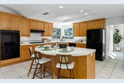 2286 Crest Hill Lane, Fallbrook, CA 92028 - Photo 6