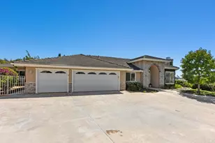 2286 Crest Hill Ln, Fallbrook, CA 92028 - Photo 32