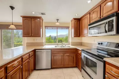 2795 Canyon Oak Pl Place, Escondido, CA 92029 - Photo 18
