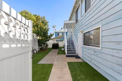 429 33 Nautilus Street, La Jolla, CA 92037 - Photo 8