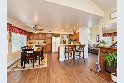 1724 Avenida De Suenos, Oceanside, CA 92056 - Photo 4