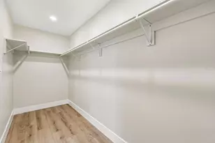 7221 Wisteria Way, Carlsbad, CA 92011 - Photo 32