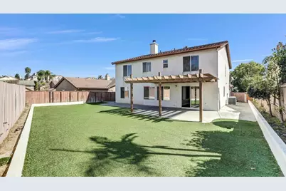 2128 Chateau Ct, Chula Vista, CA 91913 - Photo 8