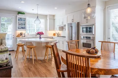 605 Saltgrass Avenue, Carlsbad, CA 92011 - Photo 4