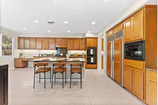 6584 Coneflower Dr, Carlsbad, CA 92011 - Photo 16