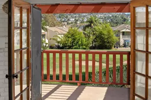 2583 Navarra Dr, Carlsbad, CA 92009 - Photo 6
