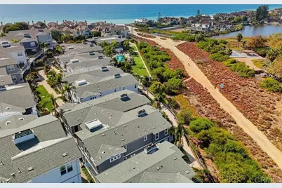 2389 Ocean Street, Carlsbad, CA 92008 - Photo 46